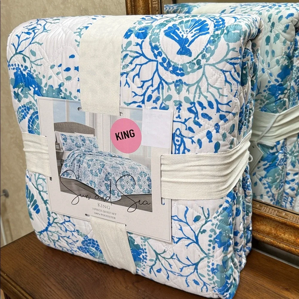 Blue and White Sun & Sea King 3 piece Quilt Set. Turtles and sea motif.